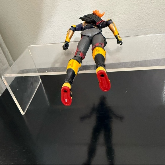 G.I.Joe 6" Action Figure of Snake Eyes Scarlott by Hasbro - Picture 8 of 8